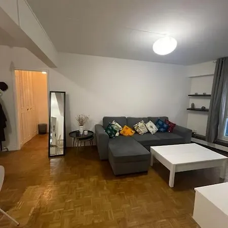 2 Pieces Centre Daire Paris